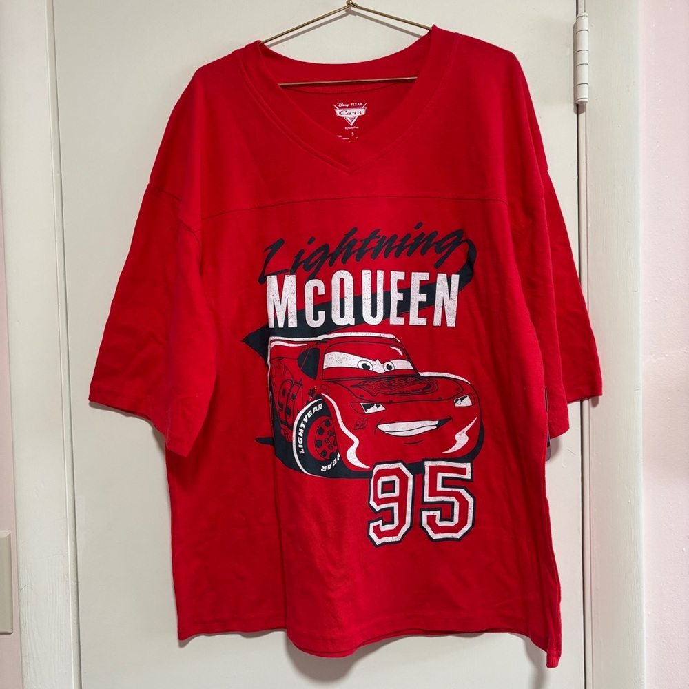 Lightning McQueen Unisex Red T-Shirt Small NWT